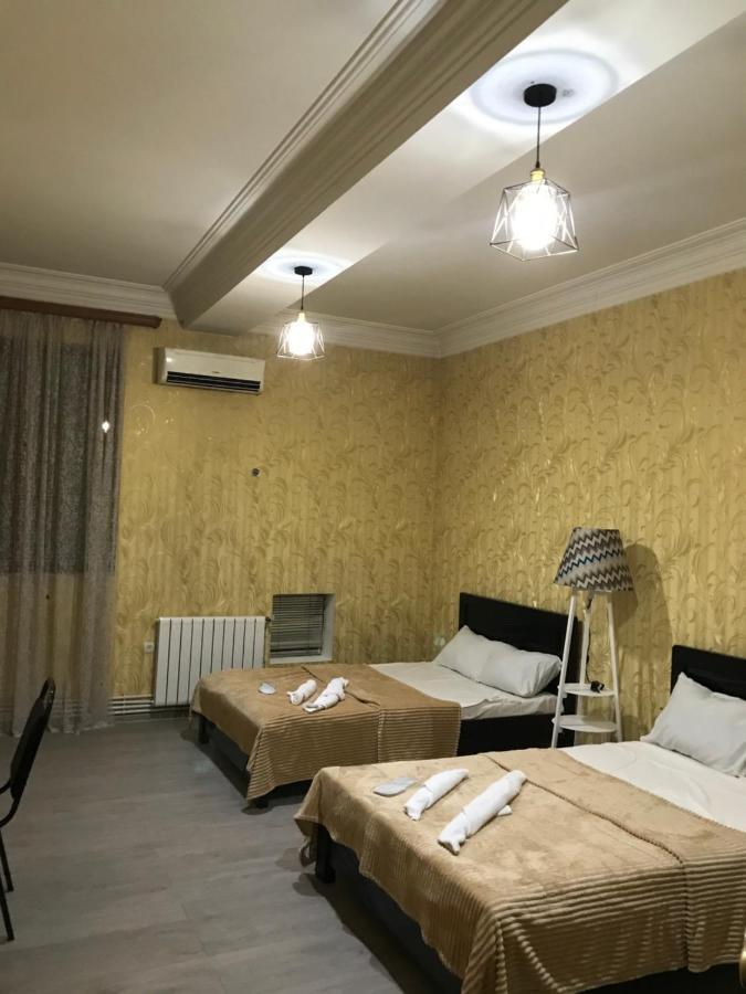 Rostus Hotell Tbilisi Eksteriør bilde